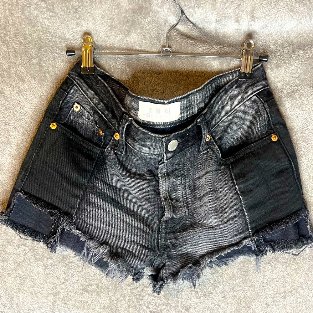 Free People - We The Free | Black Denim Cutoff Short